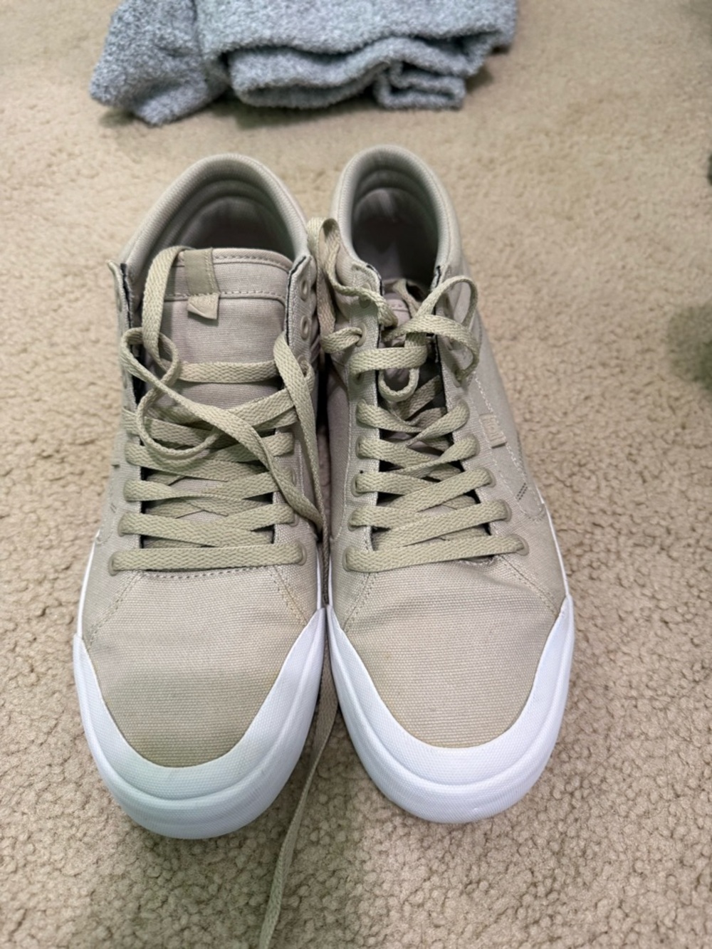 DC Men's Low-Top Canvas Sneakers in Light Olive/Tan and White